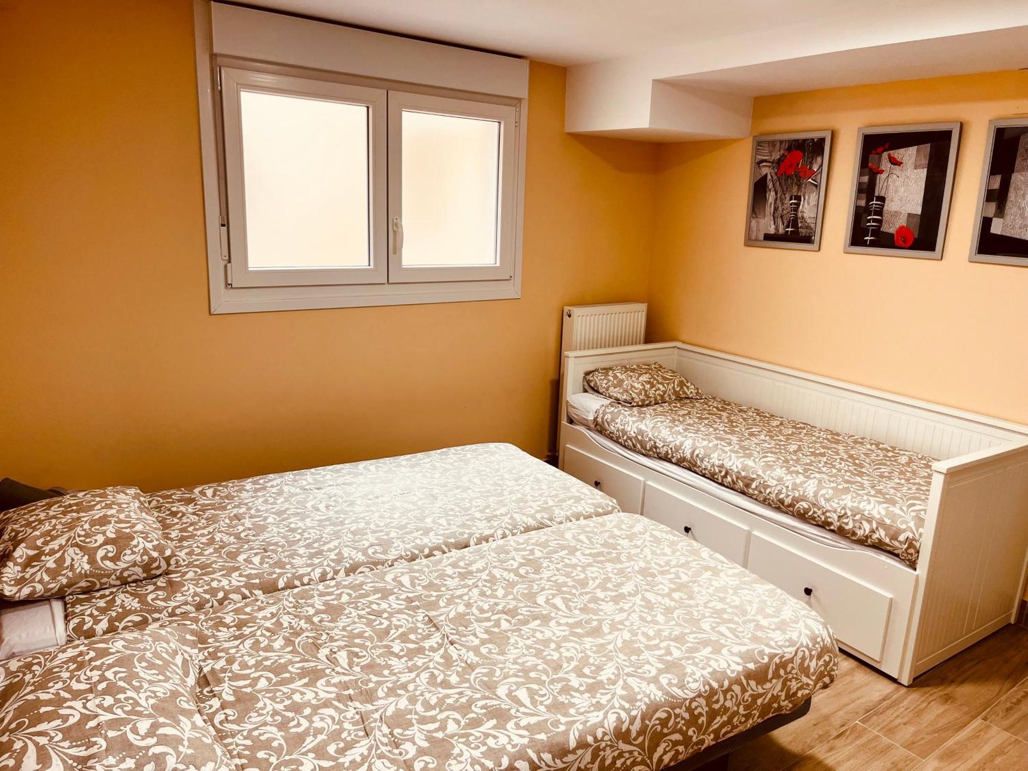 Apartamentos San Nicolas Logrono Bagian luar foto